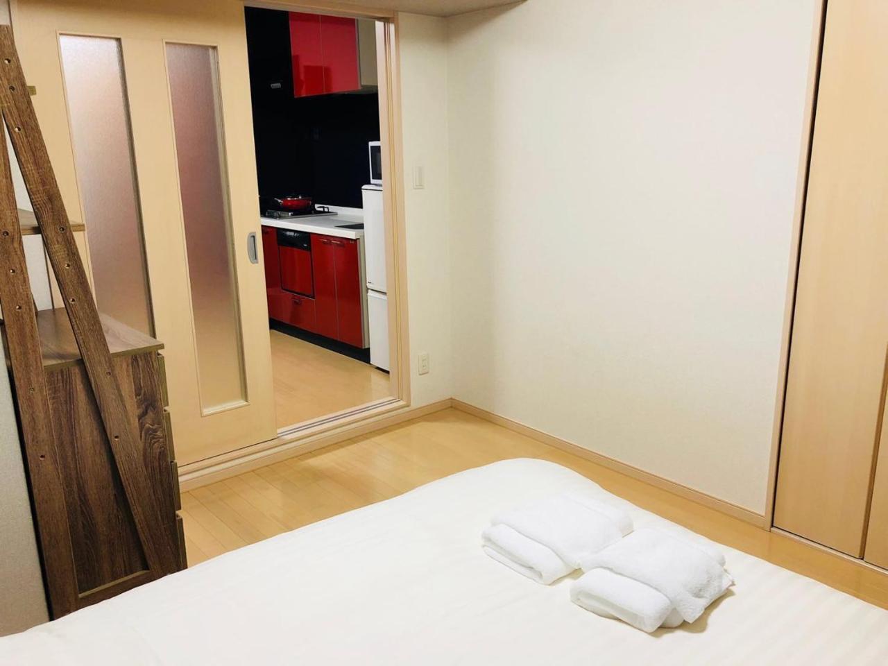 Yeah Room Zeus The Garden Ōsaka Exterior foto